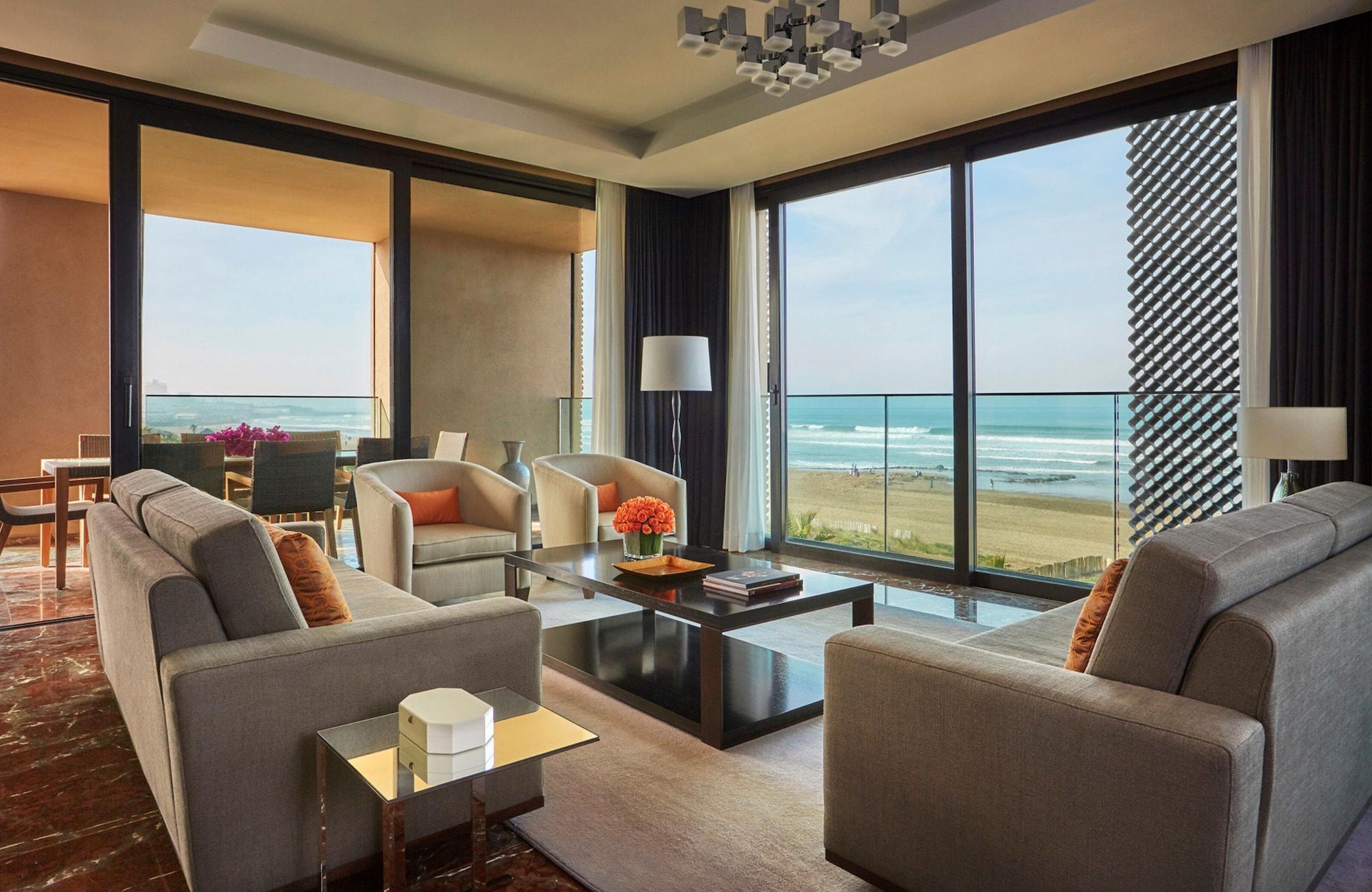 Four Seasons Hotel Casablanca Exteriér fotografie A suite at the Taj Bengal
